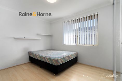 Property photo of 25/2 Riverpark Drive Liverpool NSW 2170