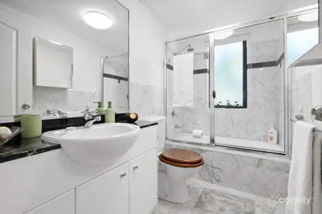 Property photo of 7/165 Main Street Kangaroo Point QLD 4169