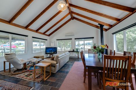 Property photo of 17 Peppermint Road Kilcunda VIC 3995