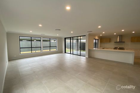 Property photo of 15 Caledonia Crescent Melonba NSW 2765
