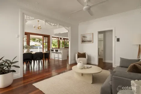Property photo of 21 Otonga Road Ashgrove QLD 4060
