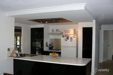 Property photo of 10 Seaton Court Nerang QLD 4211