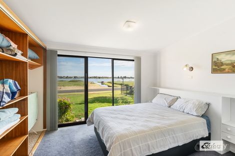 Property photo of 61 Captain Sturt Parade Hindmarsh Island SA 5214