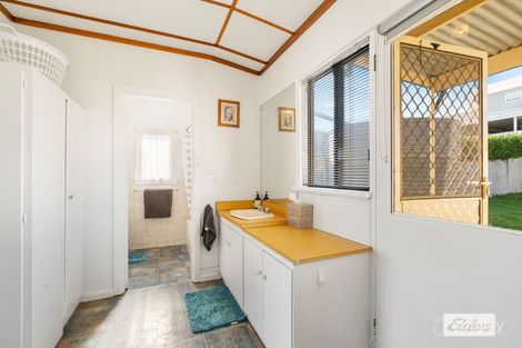 Property photo of 61 Captain Sturt Parade Hindmarsh Island SA 5214