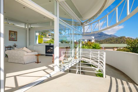 Property photo of 7 Zomay Avenue Dynnyrne TAS 7005