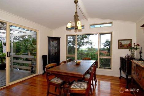 Property photo of 10 Pentlay Street Kenmore QLD 4069