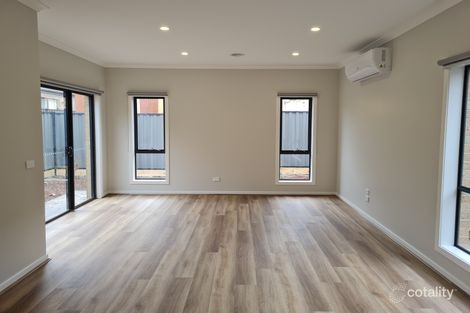Property photo of 56 Rialto Circuit Craigieburn VIC 3064