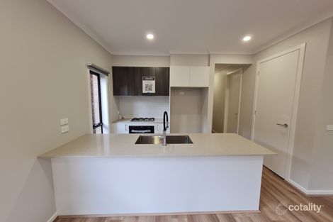 Property photo of 56 Rialto Circuit Craigieburn VIC 3064
