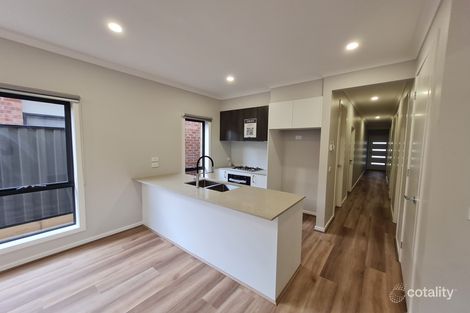 Property photo of 56 Rialto Circuit Craigieburn VIC 3064
