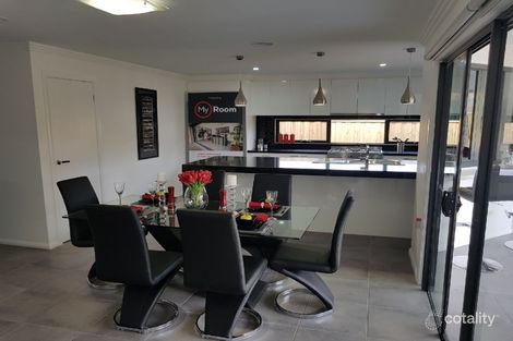 Property photo of 9 Lincolnshire Drive Thornhill Park VIC 3335