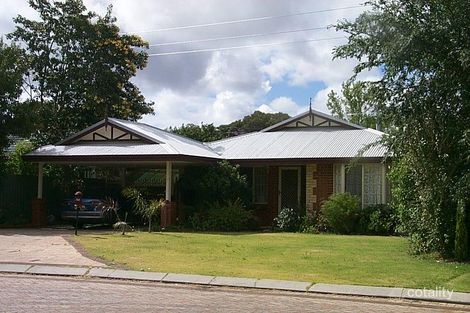 27 Warner Ct, Manning, WA 6152