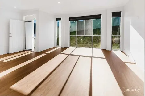 Property photo of 28 Heather Drive Upper Coomera QLD 4209