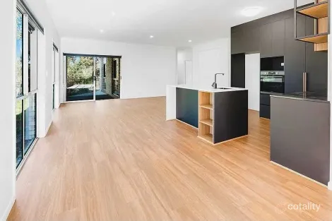 Property photo of 28 Heather Drive Upper Coomera QLD 4209