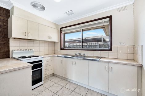 Property photo of 1/8 McLaren Avenue Cranbourne VIC 3977