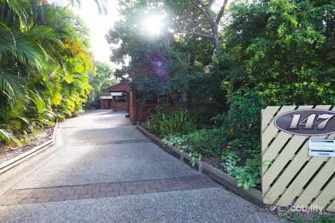 2/147 Prince Edward Pde, Scarborough, QLD 4020