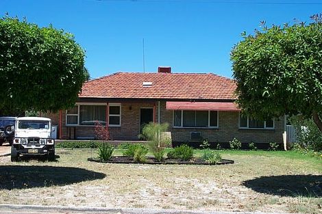 20 Clarke Rd, Morley, WA 6062