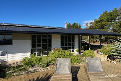 395 Davis Rd, Broadford, VIC 3658