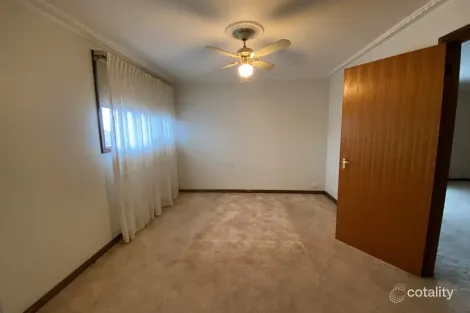 Property photo of 1 Dobson Avenue Oakleigh East VIC 3166