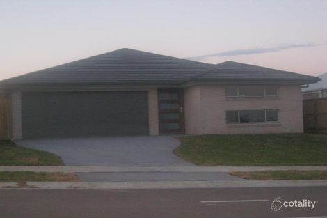 125 Mckeachie Dr, Aberglasslyn, NSW 2320