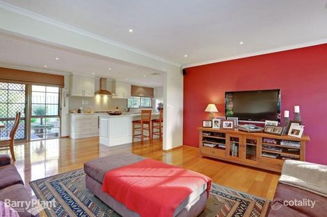 Property photo of 14 Settlers Hill Crescent Croydon Hills VIC 3136