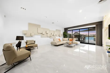 Property photo of 18 Spinnaker Rise Point Cook VIC 3030