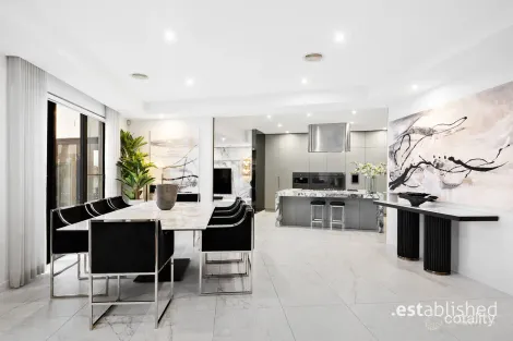 Property photo of 18 Spinnaker Rise Point Cook VIC 3030
