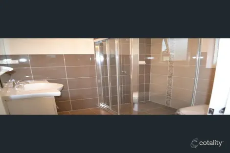 Property photo of 2 Lamont Place Cartwright NSW 2168