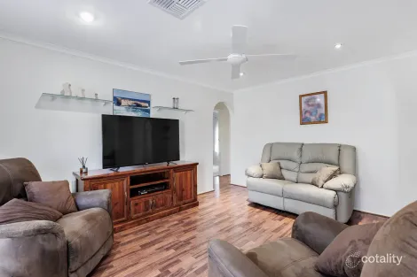 Property photo of 2/12 Morias Place Pennington SA 5013