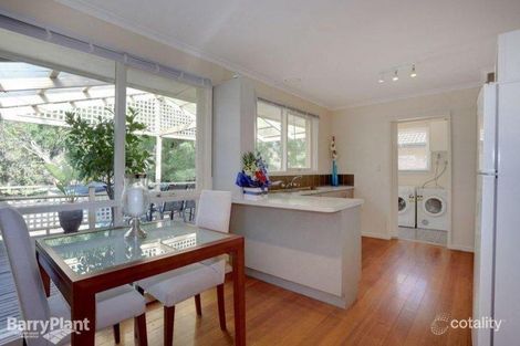 Property photo of 12 Lee-Ann Crescent Croydon VIC 3136