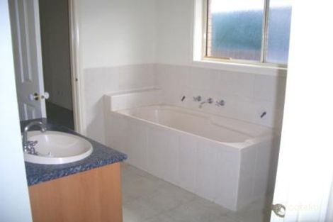 Property photo of 6 Shields Court Altona Meadows VIC 3028