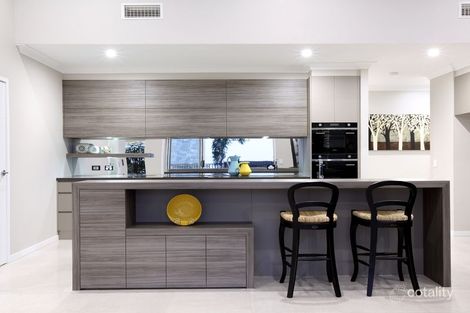 656 Berzins Ct, Bahrs Scrub, QLD 4207