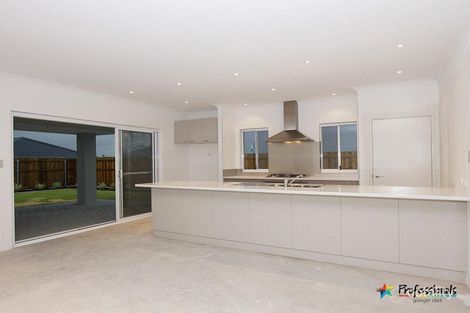 Property photo of 8 Geographe Loop Ellenbrook WA 6069