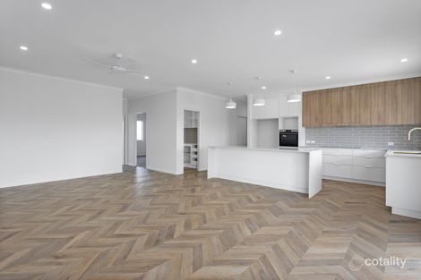 Property photo of 19 Oscadia Way Parkhurst QLD 4702