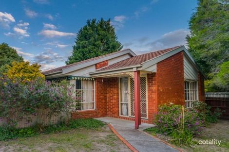 Property photo of 2 Azarow Circuit Croydon South VIC 3136