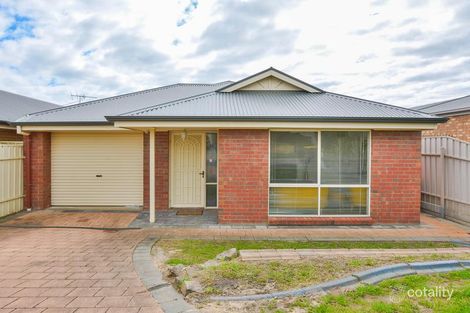 Property photo of 5 McGuire Court Hackham SA 5163