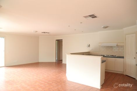 Property photo of 38 Peyton Drive Mill Park VIC 3082