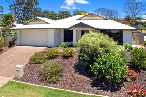 10 Amberelle Pl, Chapel Hill, QLD 4069