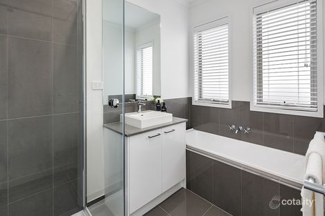 Property photo of 1/88 Giot Drive Wendouree VIC 3355