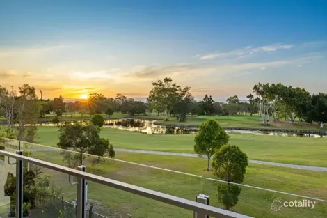 Property photo of 1020 Lakeview Terrace Benowa QLD 4217
