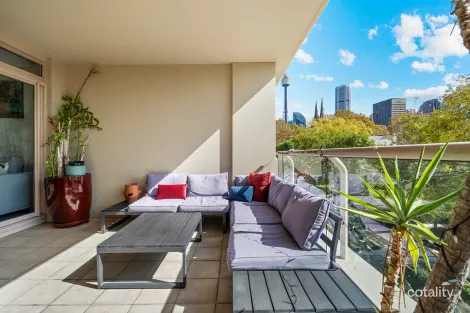 Property photo of 210/63 Crown Street Woolloomooloo NSW 2011