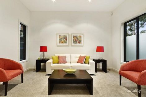 Property photo of 3/8 Boronia Grove Doncaster East VIC 3109
