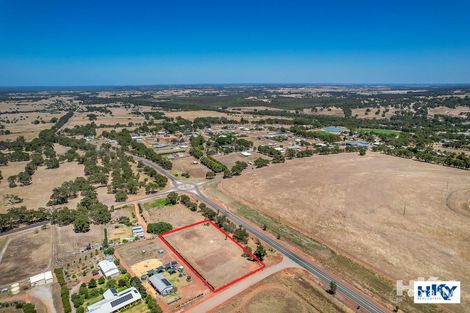 Property photo of 2 Farm View Gingin WA 6503