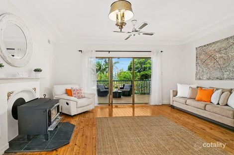 Property photo of 10 Rayner Avenue Narraweena NSW 2099