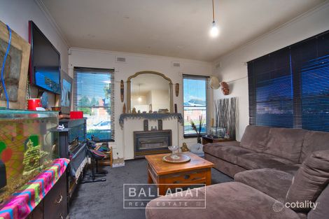 Property photo of 1 Verbena Grove Wendouree VIC 3355