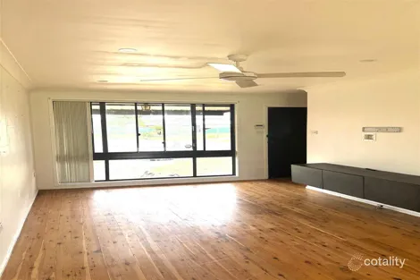 Property photo of 17 Adam Place Macquarie Fields NSW 2564