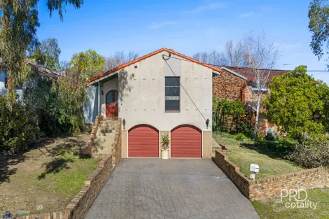 4 Banks Ave, Kooringal, NSW 2650