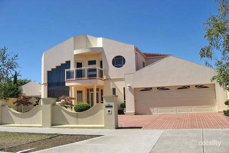 26 Landsbourgh Ave, Taylors Lakes, VIC 3038