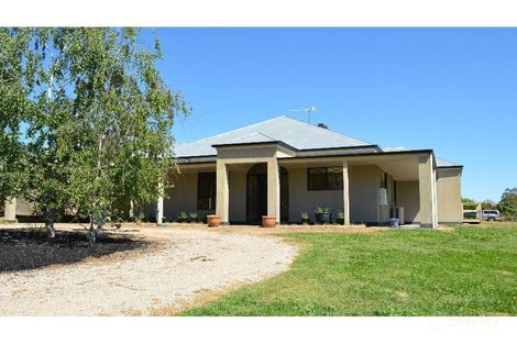 41 Jones St, Oxley, VIC 3678