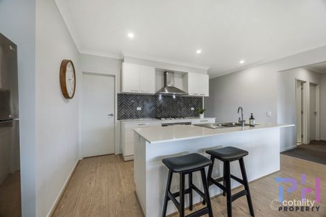Property photo of 61 Swanson Boulevard Strathfieldsaye VIC 3551