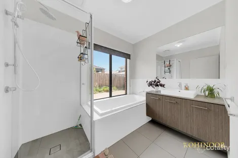 Property photo of 14 Langford Road Donnybrook VIC 3064